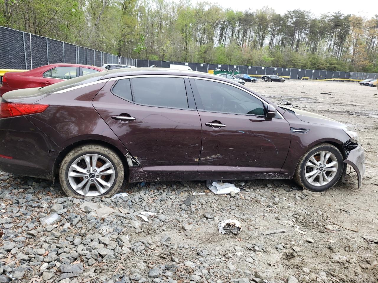 Photo 9 from auction – 2011 KIA OPTIMA EX with VIN KNAGN4A76B5056014