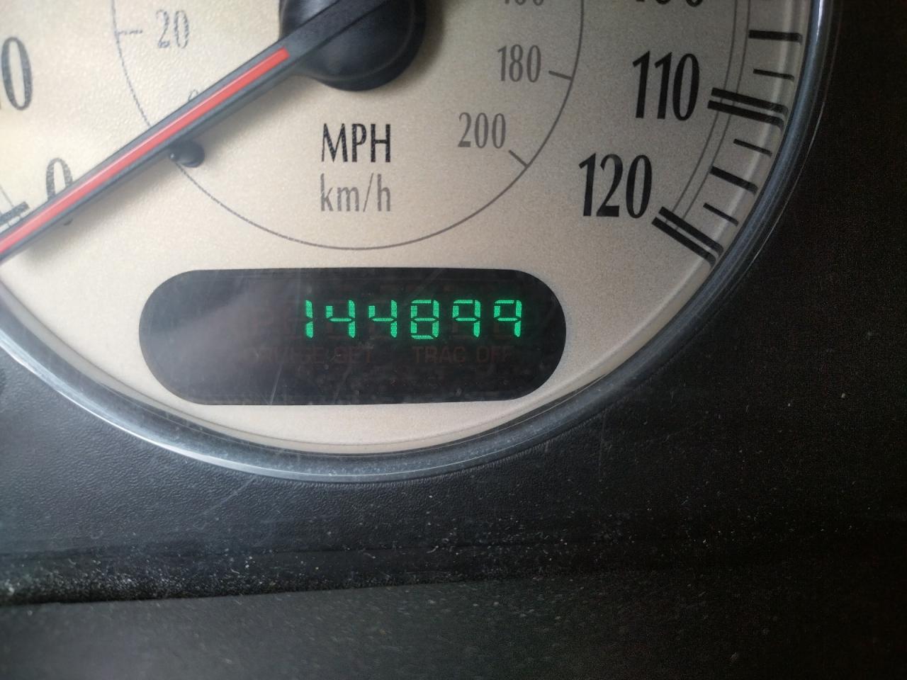 Photo 8 from auction – 2004 CHRYSLER TOWN & COU with VIN 2C8GT64L44R541561