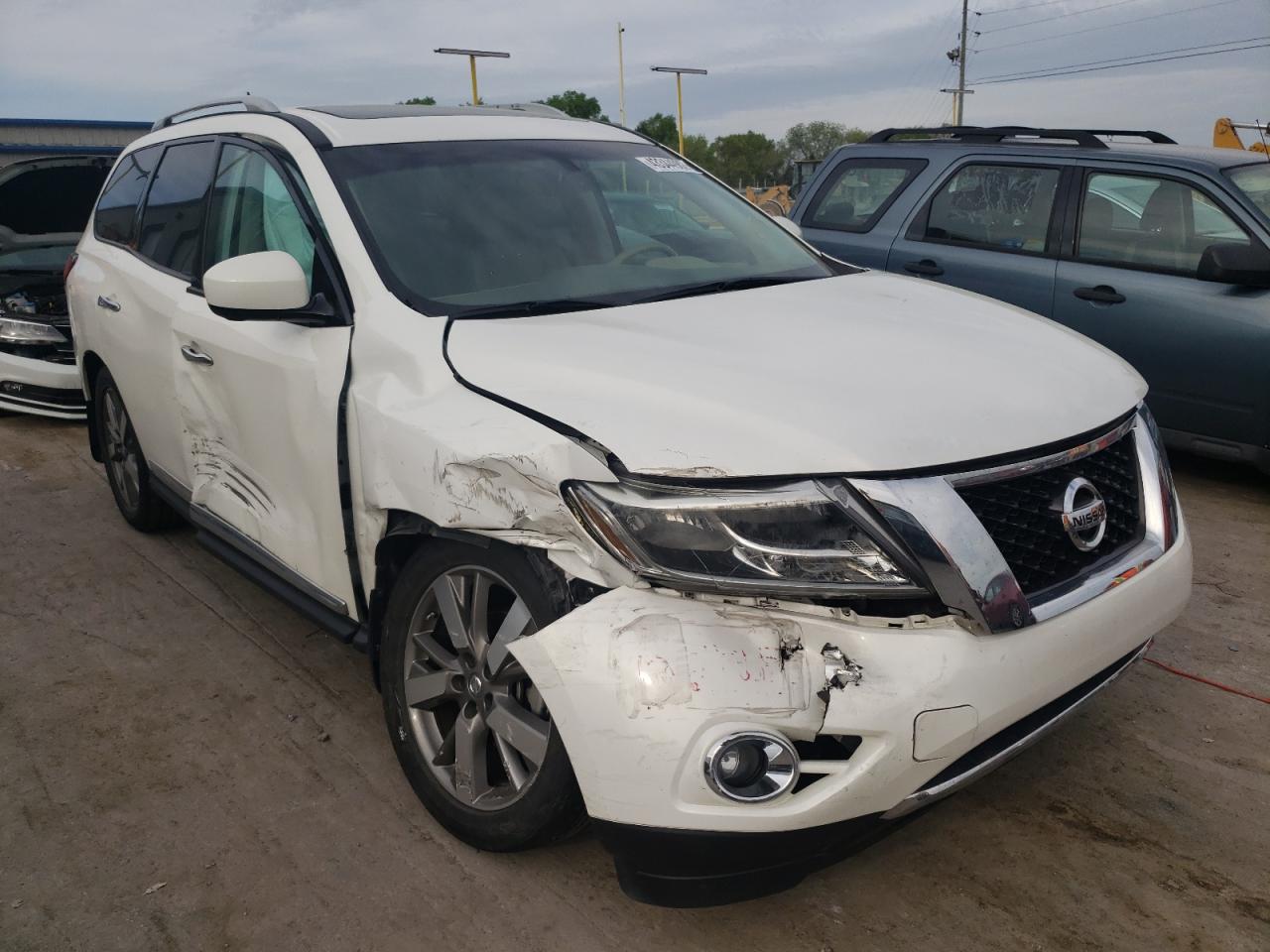 NISSAN PATHFINDER 2014 with VIN 5N1AR2MM9EC650353 - Photo from auction