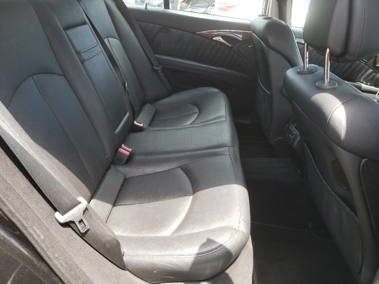 Photo 6 from auction – 2007 MERCEDES-BENZ E 550 with VIN WDBUF72X57B083537