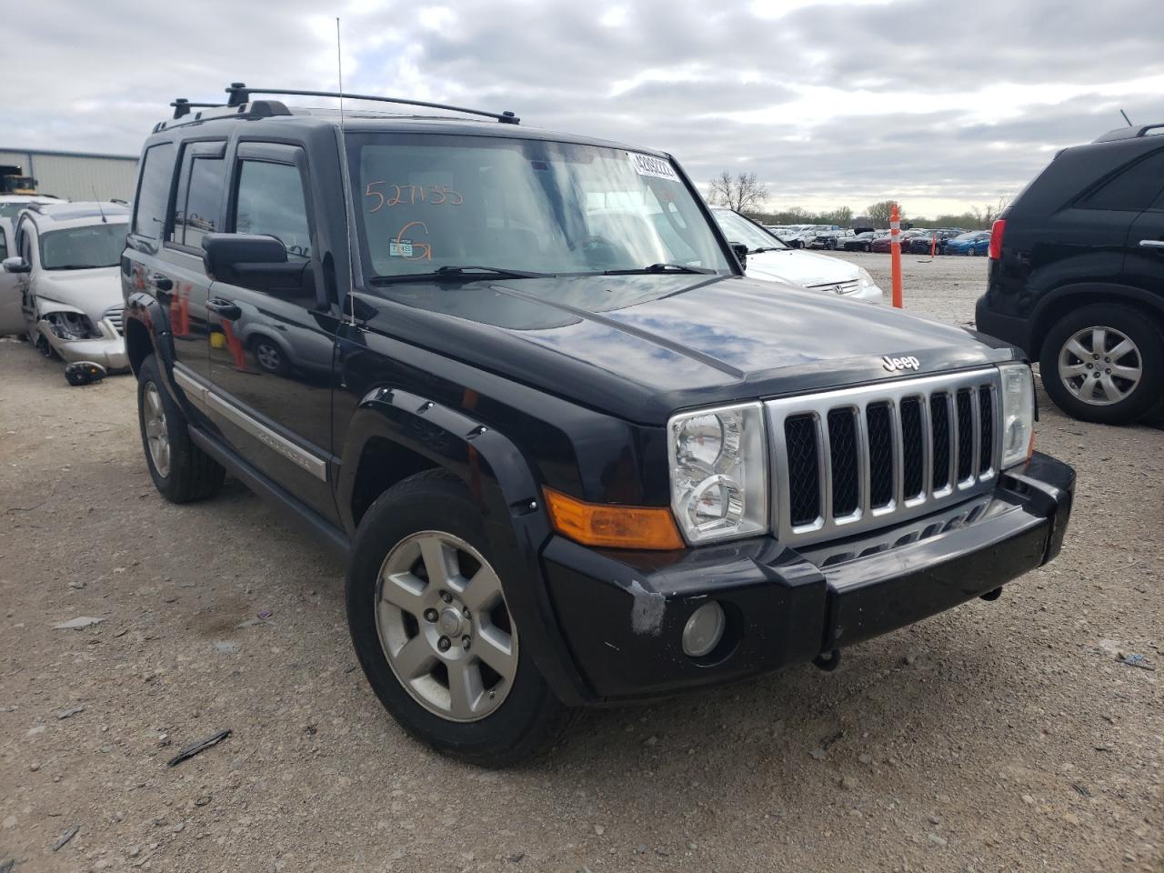 JEEP COMMANDER 2007 with VIN 1J8HG68237C527135 - Photo from auction
