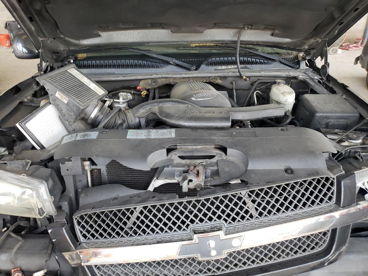 Photo 7 from auction – 2005 CHEVROLET AVALANCHE with VIN 3GNEC12Z15G280147