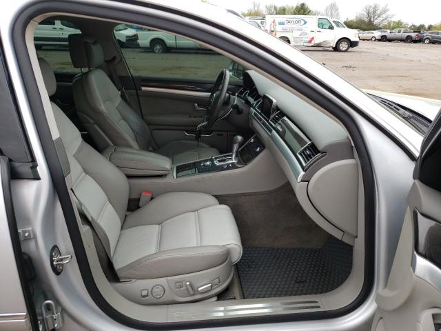 Photo 5 from auction – 2009 AUDI S8 QUATTRO with VIN WAUPN94E49N002728