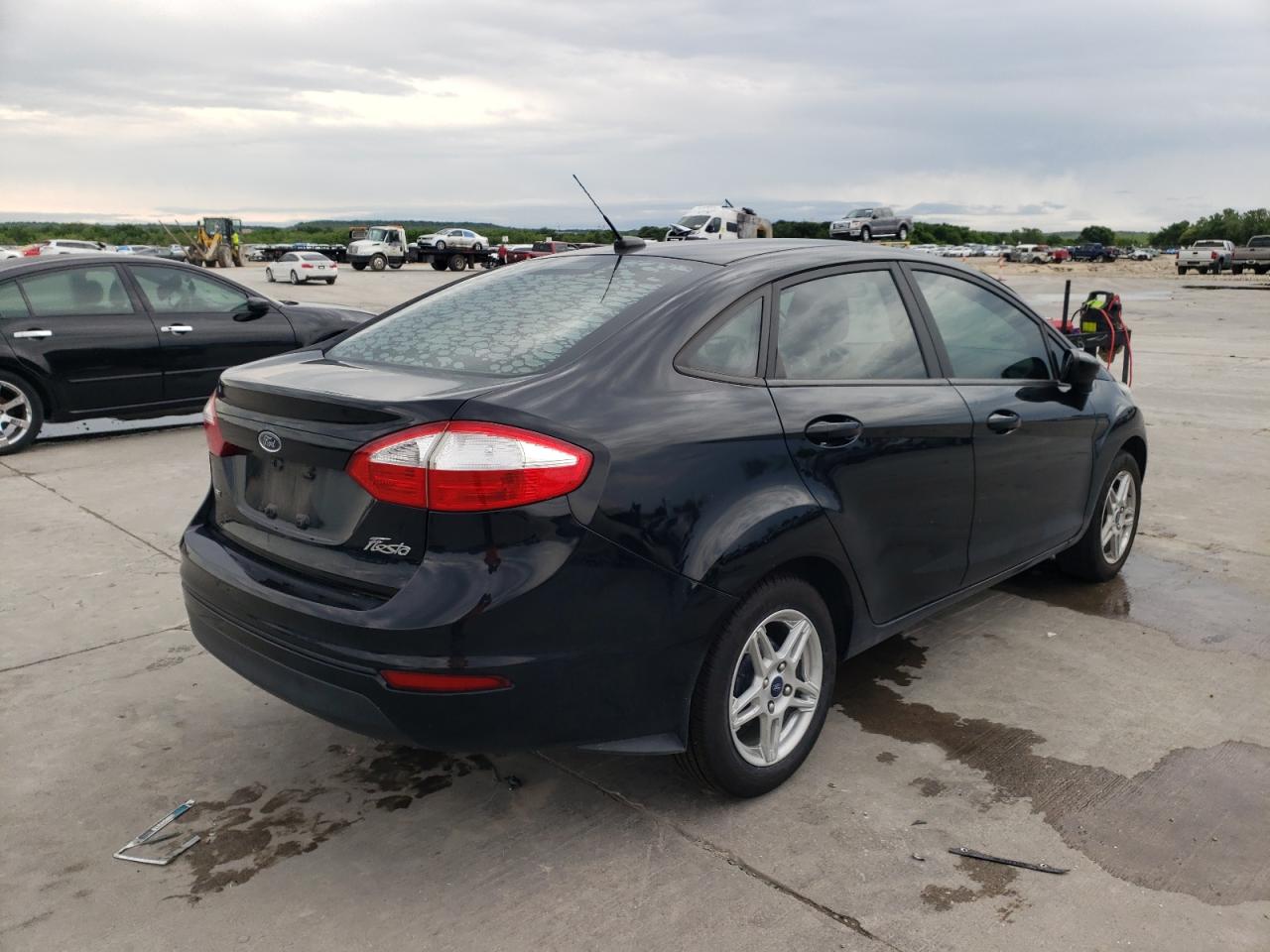 Photo 4 from auction – 2017 FORD FIESTA SE with VIN 3FADP4BJ4HM134941