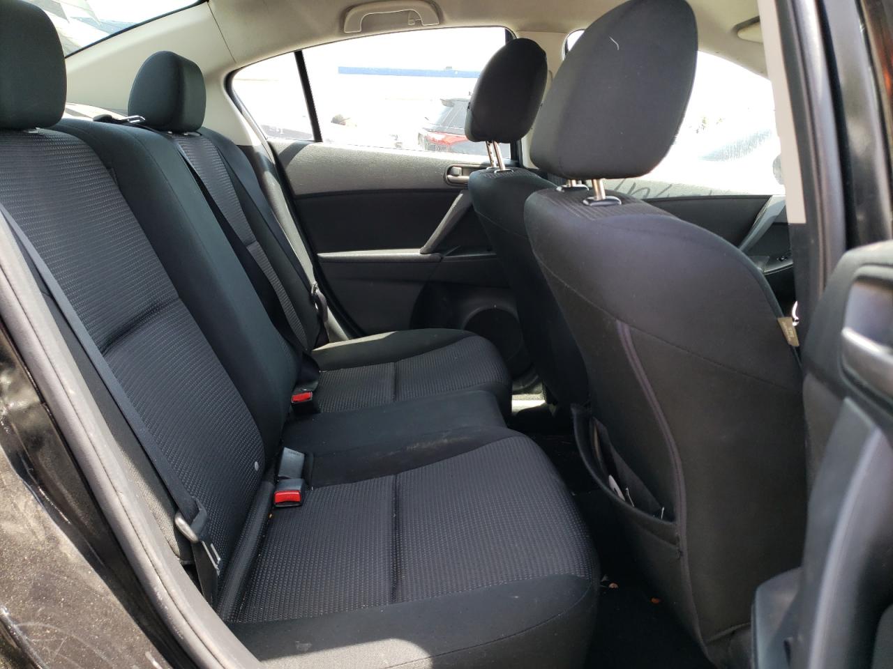 Photo 6 from auction – 2013 MAZDA 3 I with VIN JM1BL1UP3D1845891