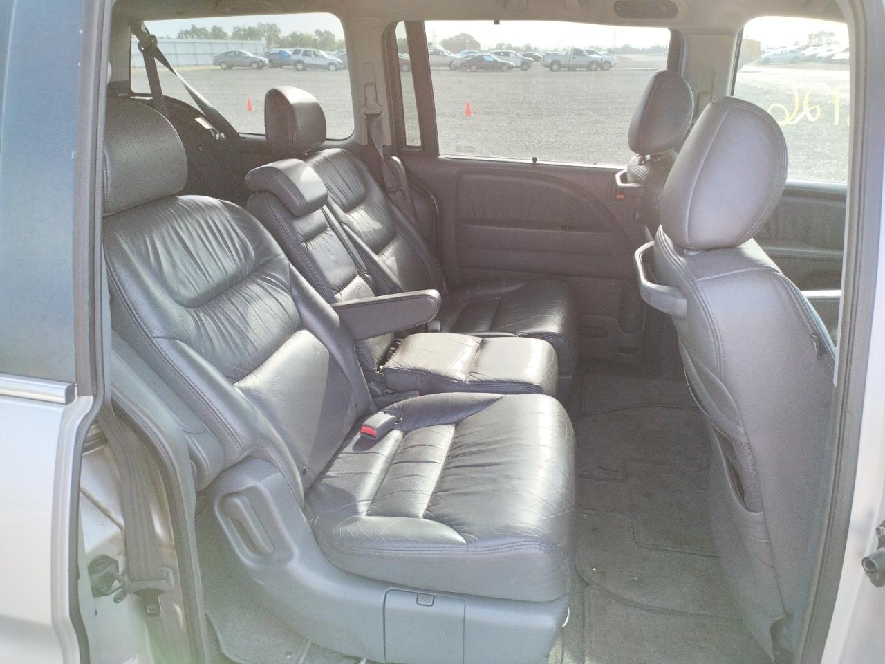 Photo 6 from auction – 2006 HONDA ODYSSEY EX with VIN 5FNRL38756B436015