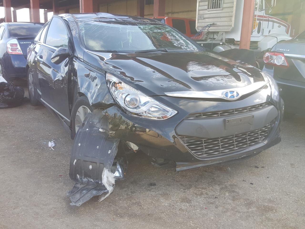 Photo 9 from auction – 2015 HYUNDAI SONATA HYB with VIN KMHEC4A44FA134482