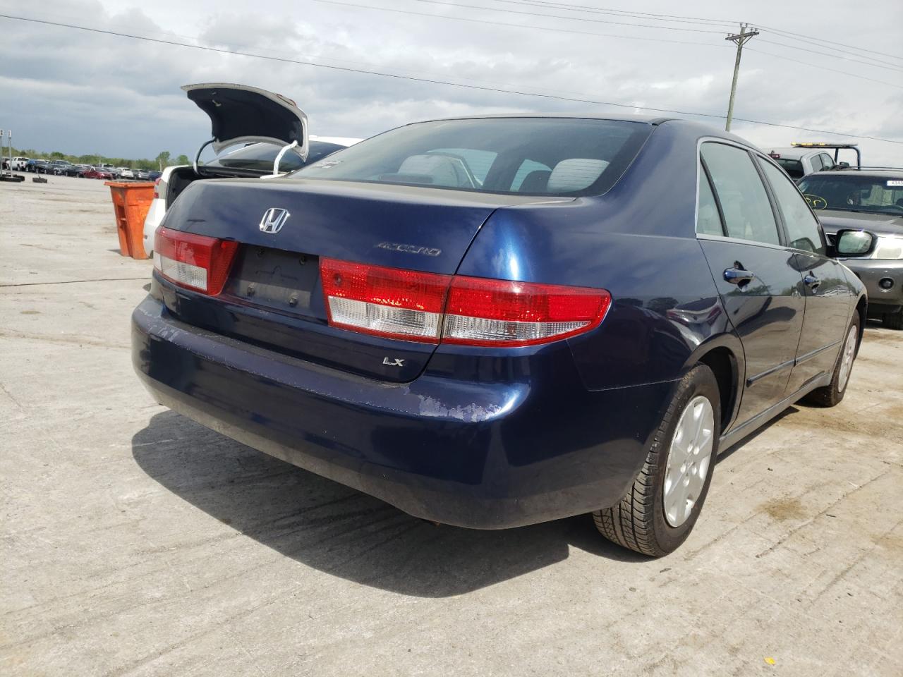 Photo 4 from auction – 2005 HONDA ACCORD with VIN 1HGCM563X4A104786