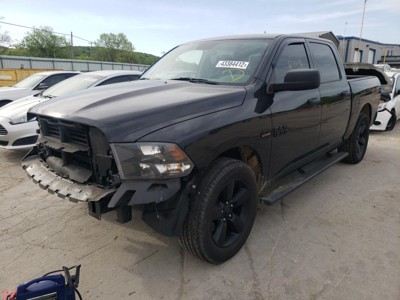 Photo 2 from auction – 2017 RAM 1500 ST with VIN 1C6RR6KT3HS683326