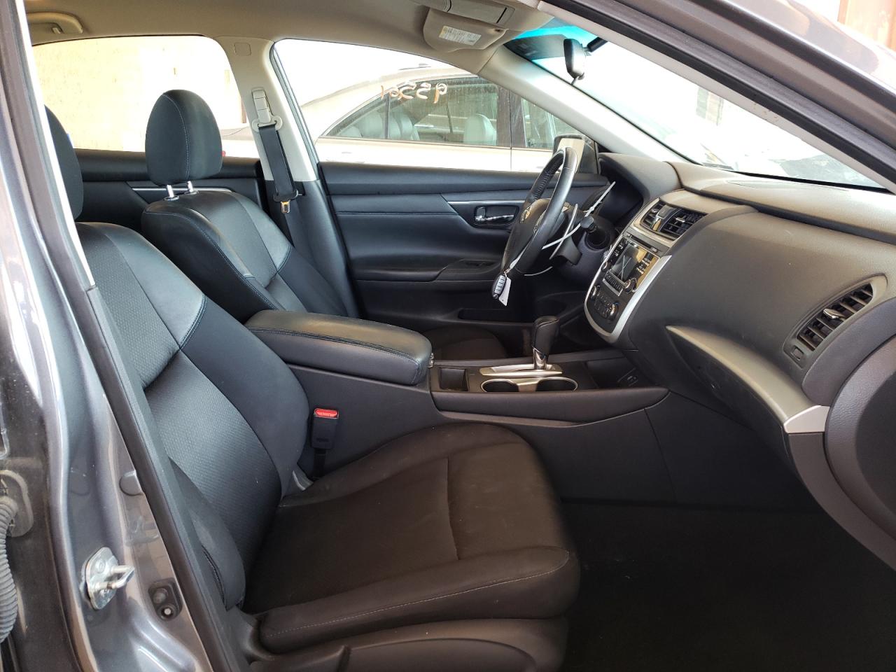 Photo 5 from auction – 2017 NISSAN ALTIMA 2.5 with VIN 1N4AL3AP3HC213775