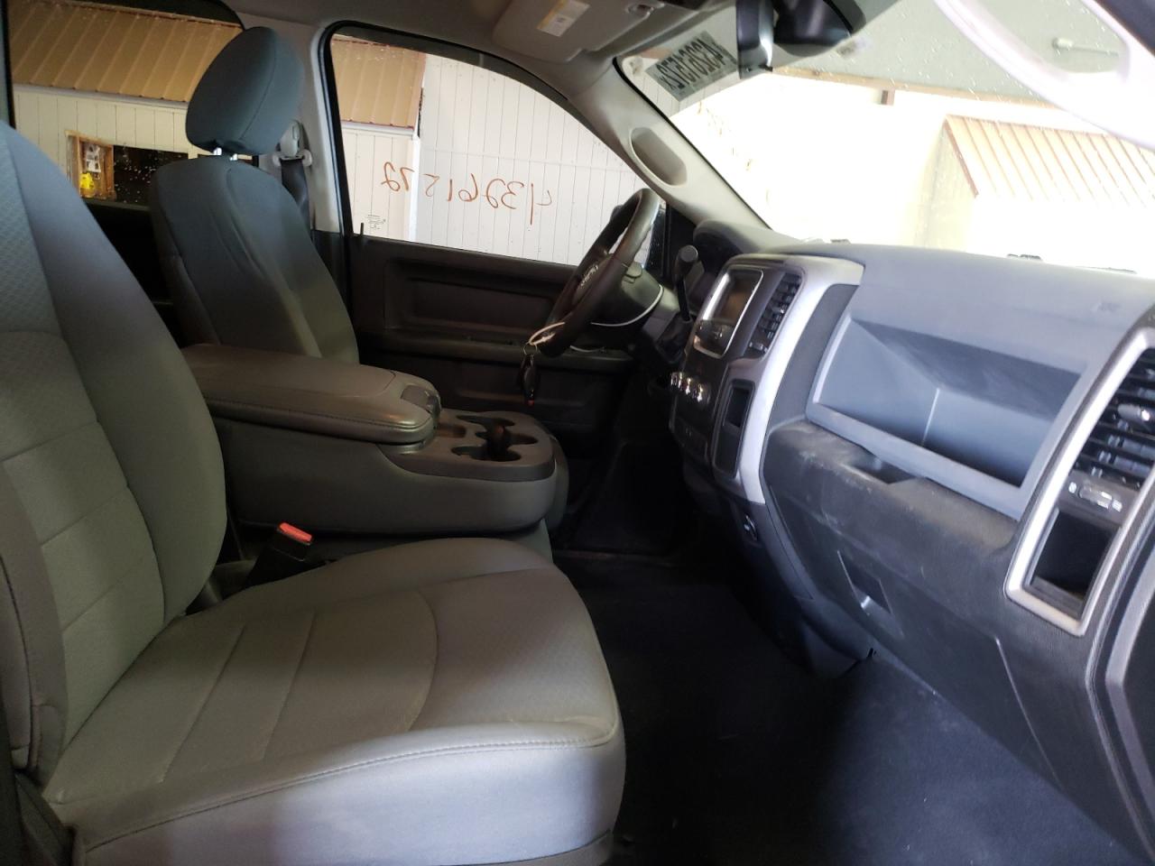 Photo 5 from auction – 2015 RAM 1500 ST with VIN 1C6RR7FT3FS746924