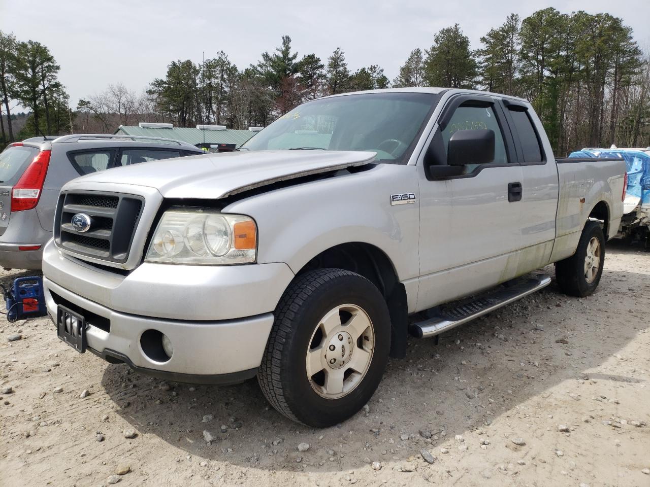 Photo 2 from auction – 2006 FORD F150 with VIN 1FTRX14W16NB71049