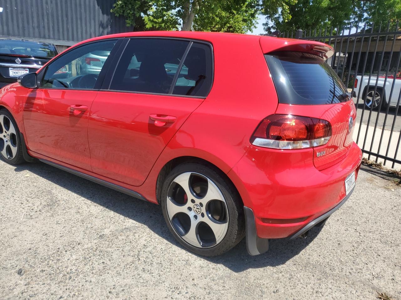 Photo 3 from auction – 2012 VOLKSWAGEN GTI with VIN WVWHD7AJ2CW133044