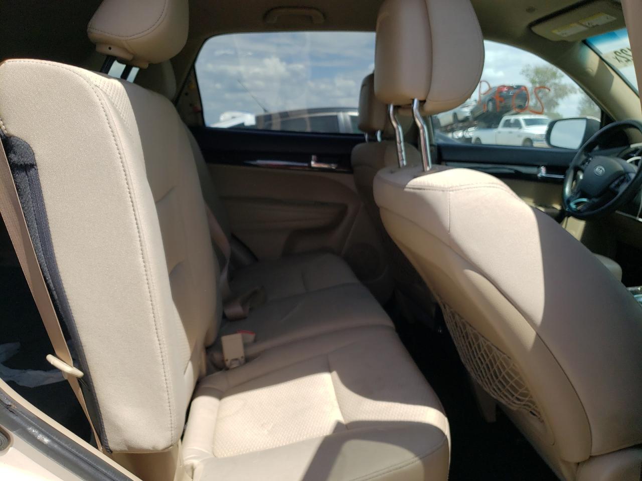 Photo 6 from auction – 2011 KIA SORENTO BA with VIN 5XYKT3A13BG040918
