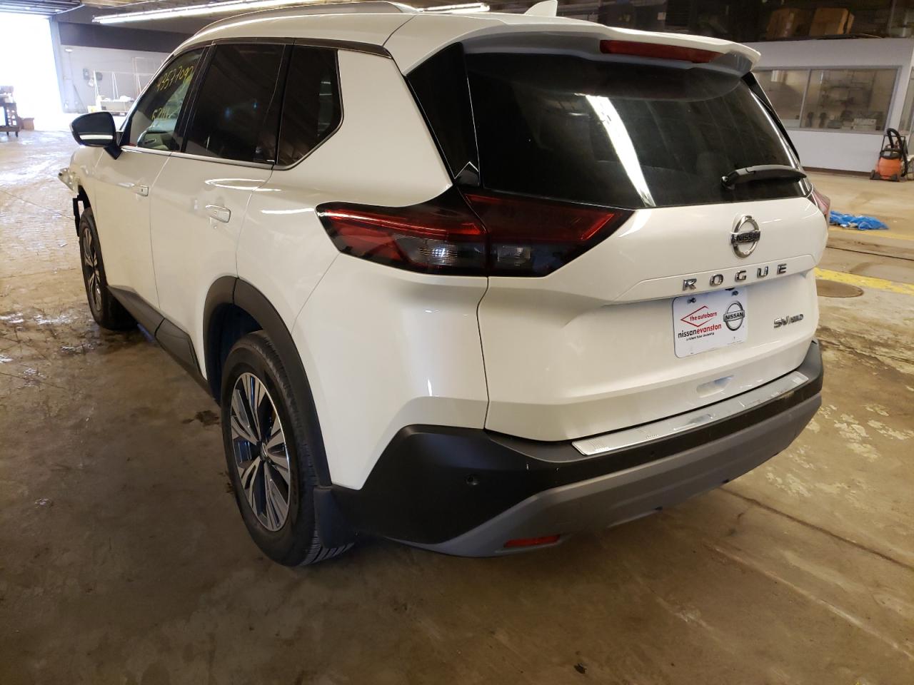 Photo 3 from auction – 2021 NISSAN ROGUE SV with VIN 5N1AT3BB6MC777097