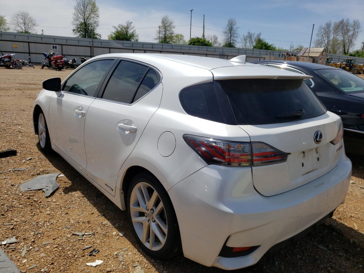 Photo 3 from auction – 2014 LEXUS CT 200 with VIN JTHKD5BH9E2183261