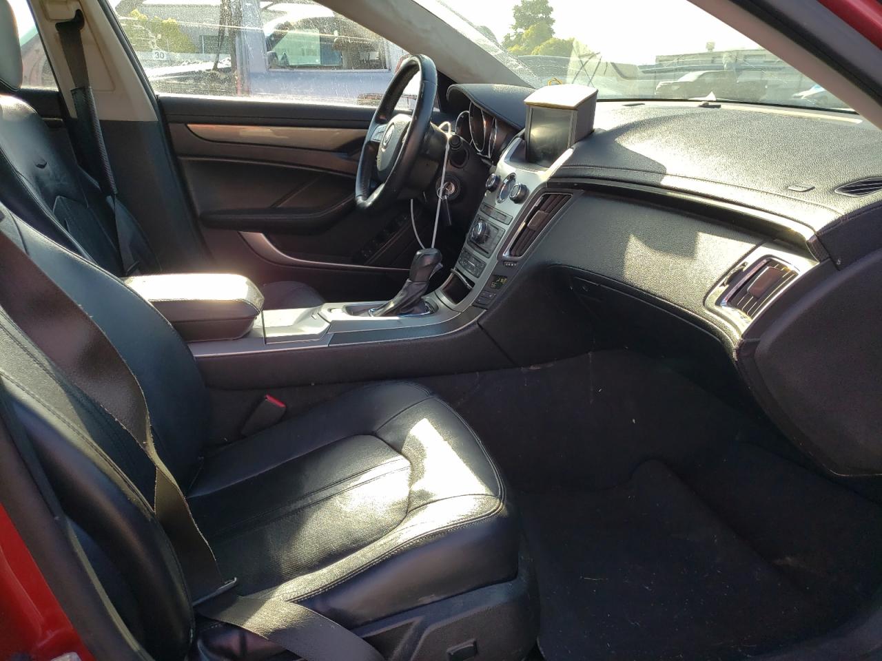 Photo 5 from auction – 2008 CADILLAC CTS HI FEA with VIN 1G6DV57V380153732