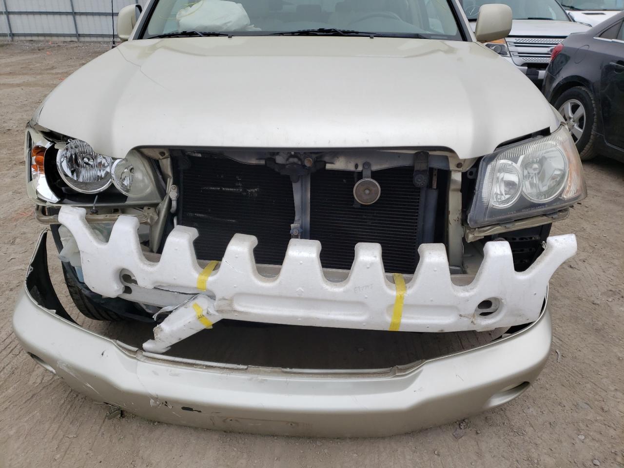 Photo 9 from auction – 2002 TOYOTA HIGHLANDER with VIN JTEGD21A720043951