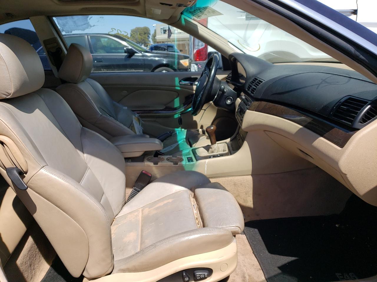Photo 5 from auction – 2002 BMW 325 CI with VIN WBABN33472JW53428