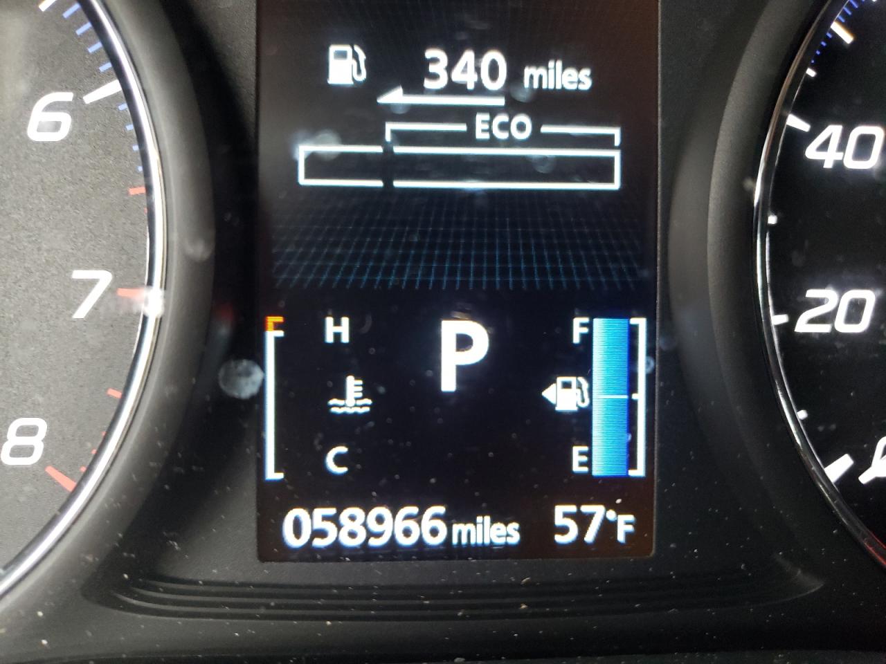 Photo 8 from auction – 2018 MITSUBISHI OUTLANDER with VIN JA4AD3A31JZ046950