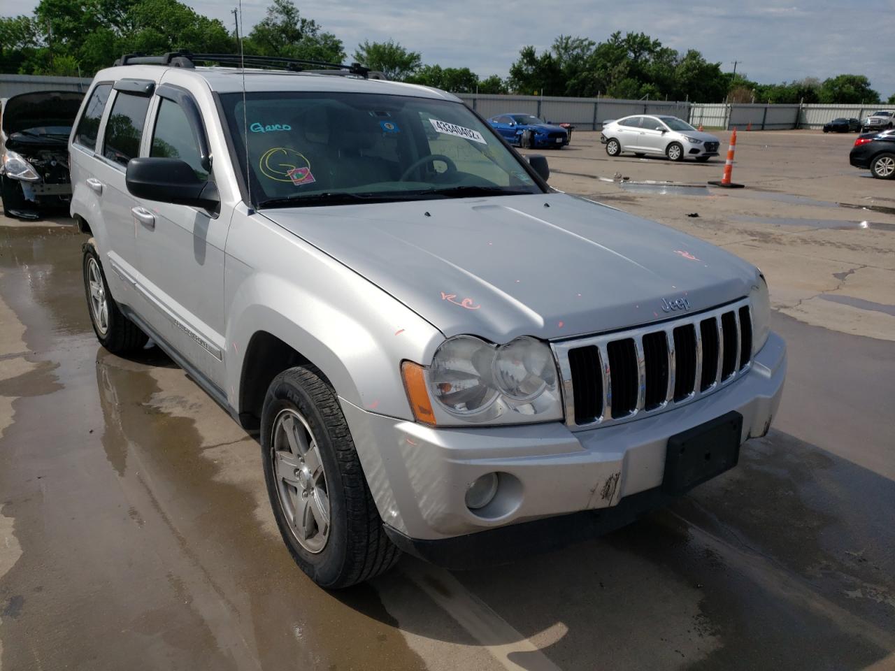 JEEP GRAND CHER 2005 with VIN 1J8HR58N95C636128 - Photo from auction