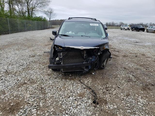 Photo 9 from auction – 2008 CHRYSLER TOWN & COU with VIN 2A8HR54PX8R121707