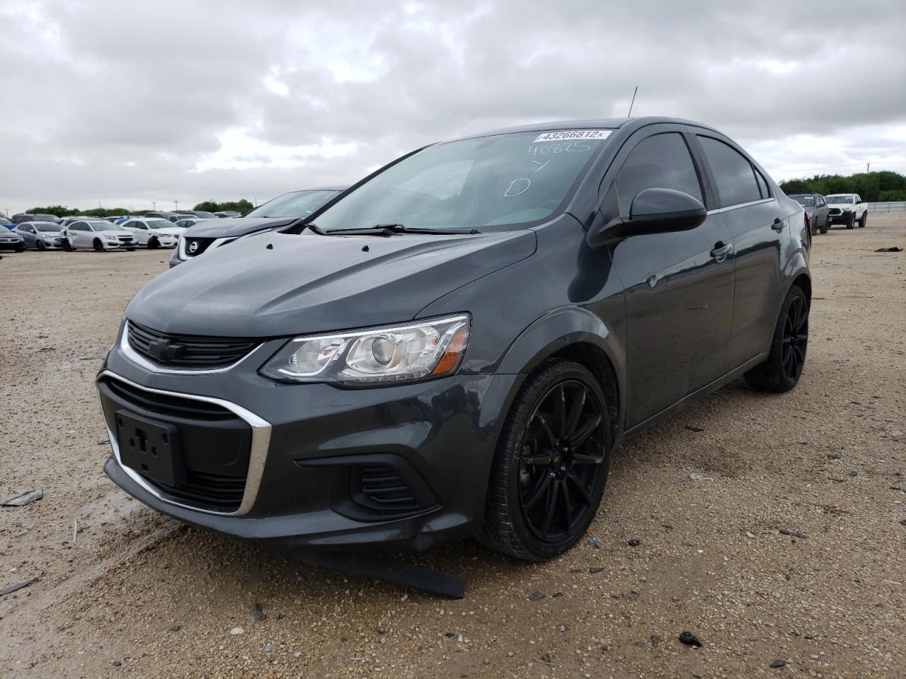 Photo 2 from auction – 2017 CHEVROLET SONIC LT with VIN 1G1JD5SH4H4132068