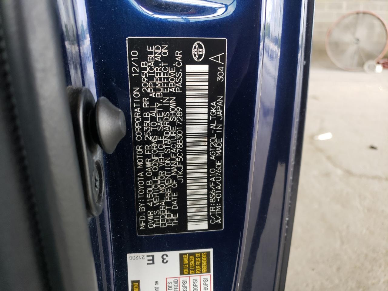 Photo 10 from auction – 2011 TOYOTA SCION TC with VIN JTKJF5C78B3017289