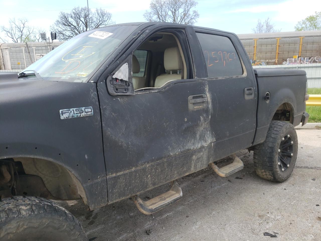 Photo 9 from auction – 2004 FORD F150 SUPER with VIN 1FTPW145X4KC43799
