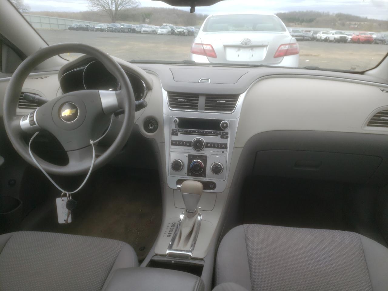 Photo 9 from auction – 2010 CHEVROLET MALIBU LS with VIN 1G1ZB5EB9AF258341