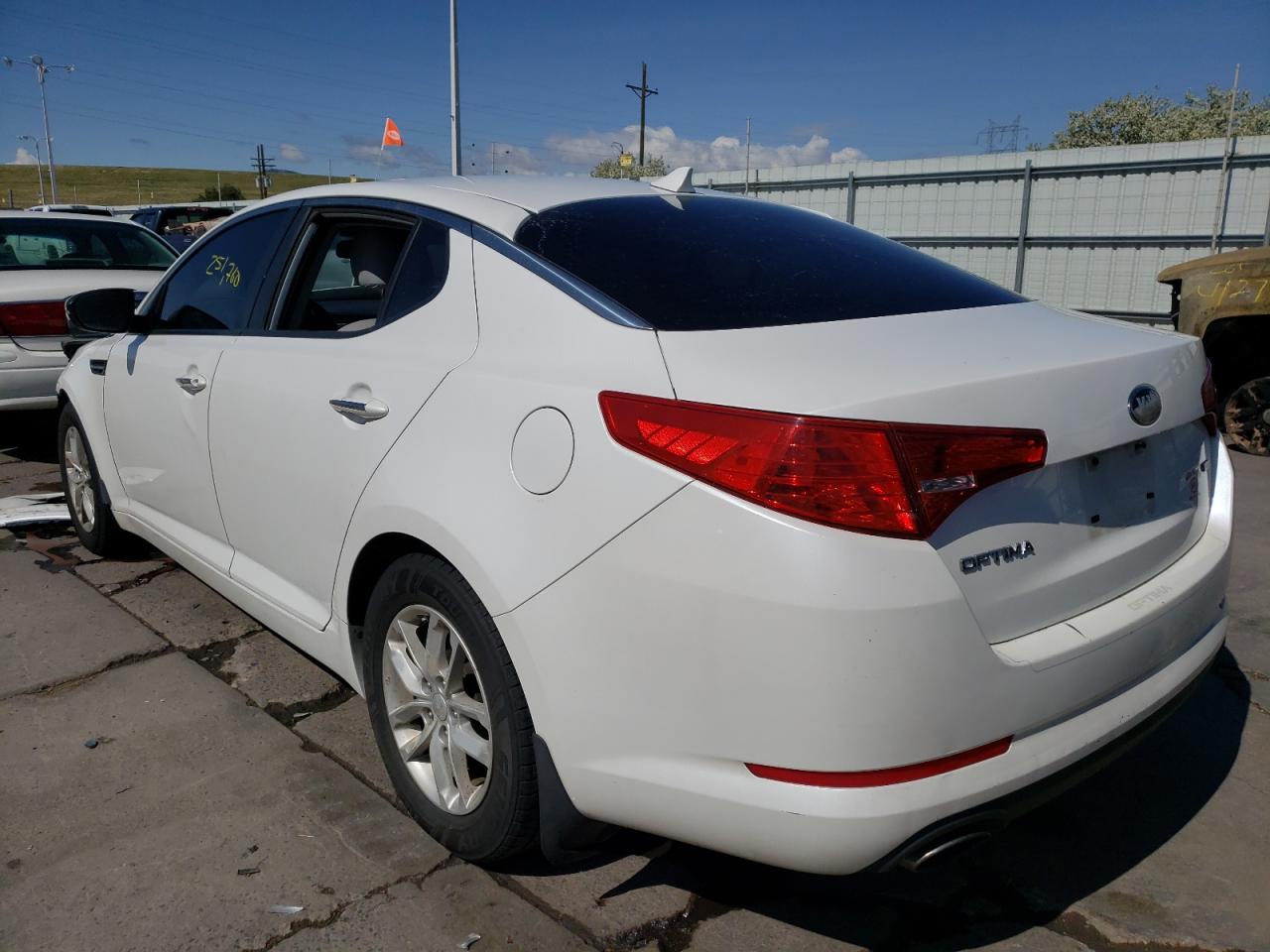 Photo 3 from auction – 2013 KIA OPTIMA LX with VIN KNAGM4A77D5358028