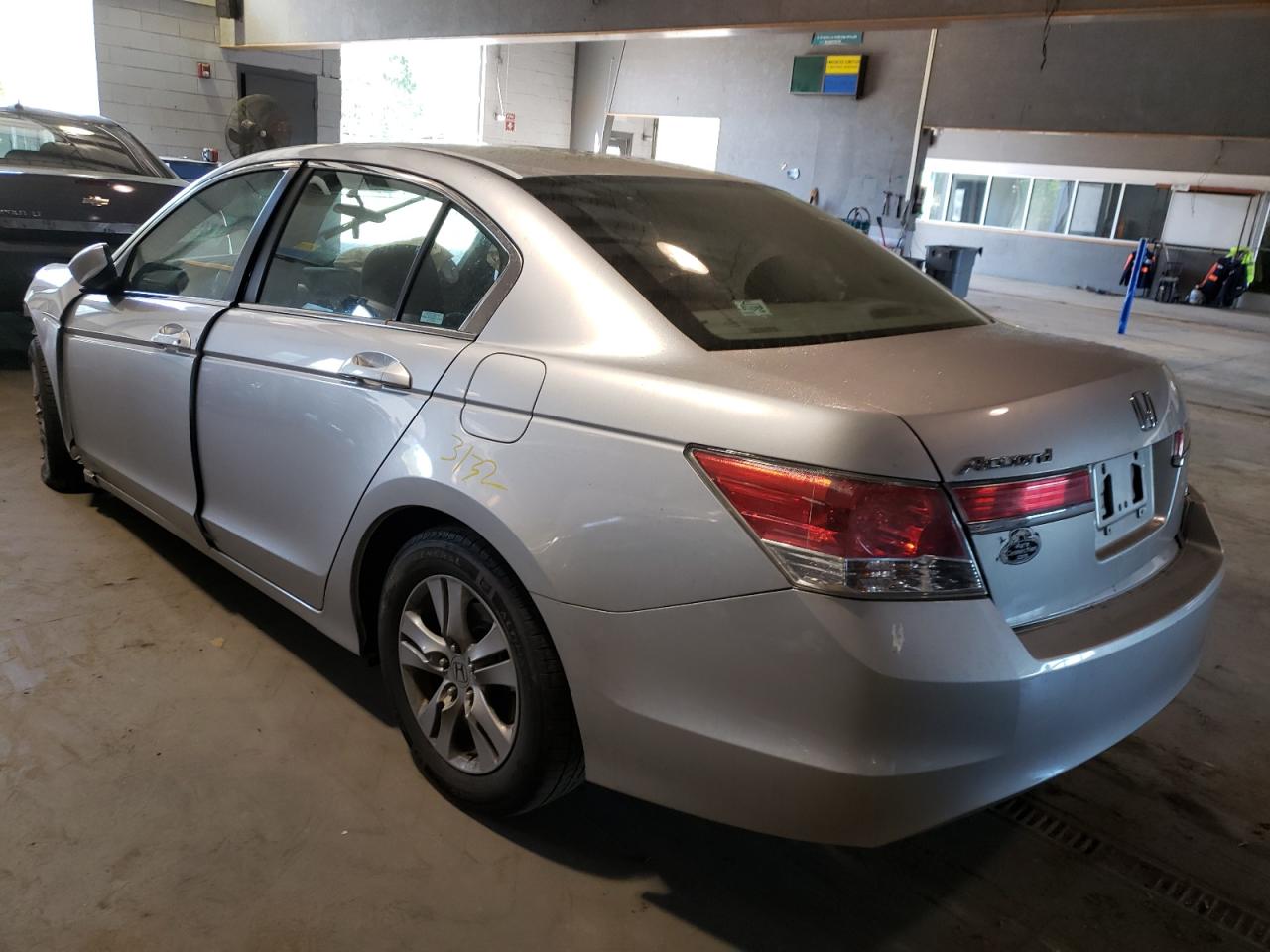 Photo 3 from auction – 2011 HONDA ACCORD LXP with VIN 1HGCP2F43BA005268