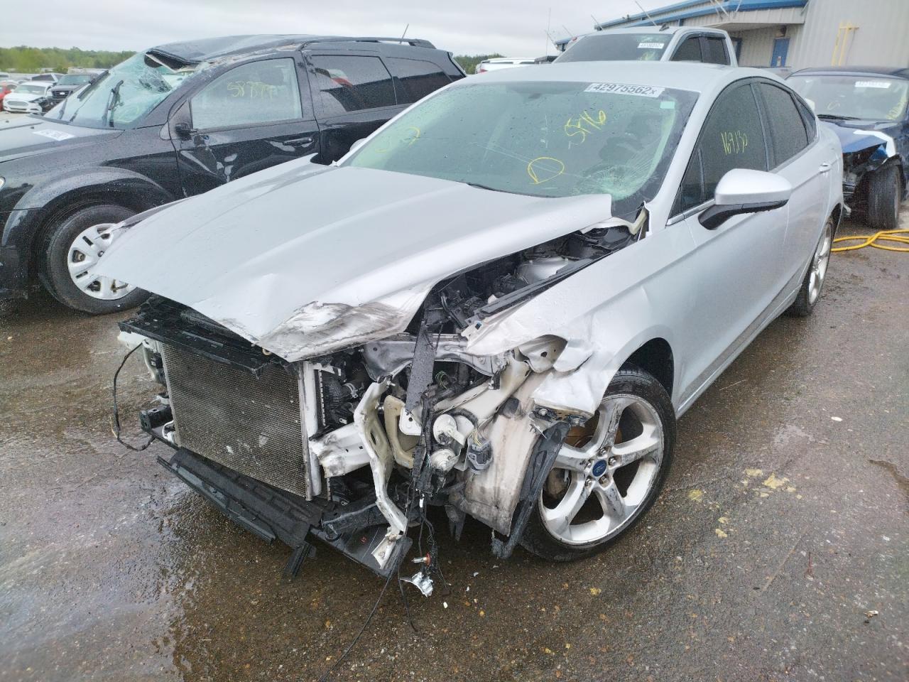 Photo 2 from auction – 2016 FORD FUSION S with VIN 3FA6P0G76GR323039