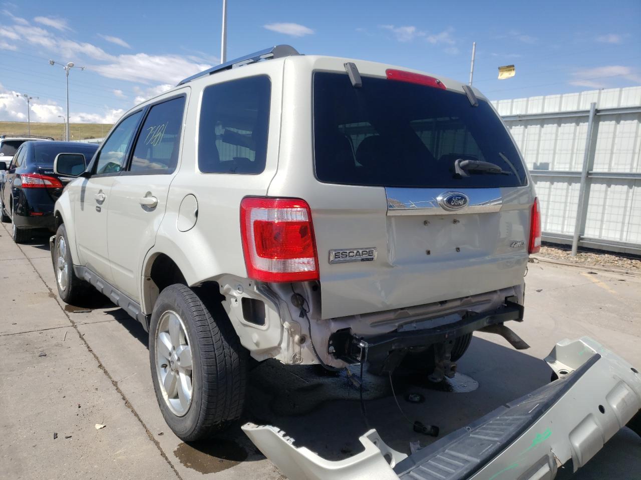 Photo 3 from auction – 2009 FORD ESCAPE LIM with VIN 1FMCU94G29KB79068