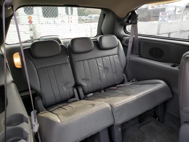 Photo 9 from auction – 2005 CHRYSLER TOWN & COU with VIN 2C8GP54L45R133559