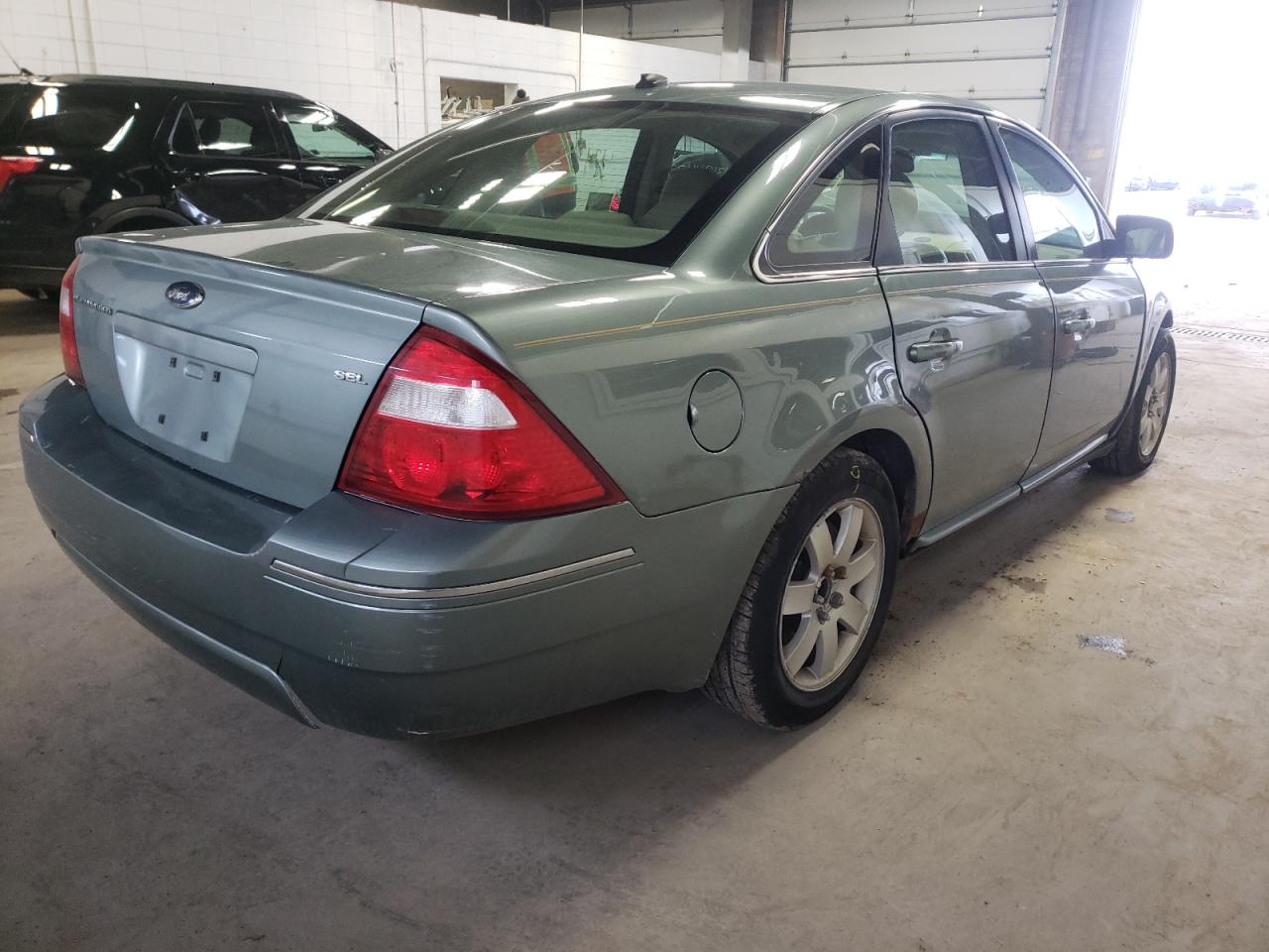 Photo 4 from auction – 2007 FORD FIVE HUNDR with VIN 1FAHP24137G135977
