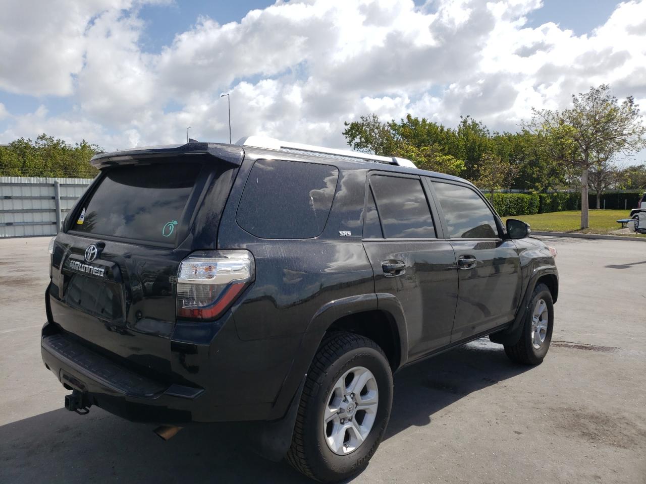 Photo 4 from auction – 2016 TOYOTA 4RUNNER SR with VIN JTEZU5JR0G5121920