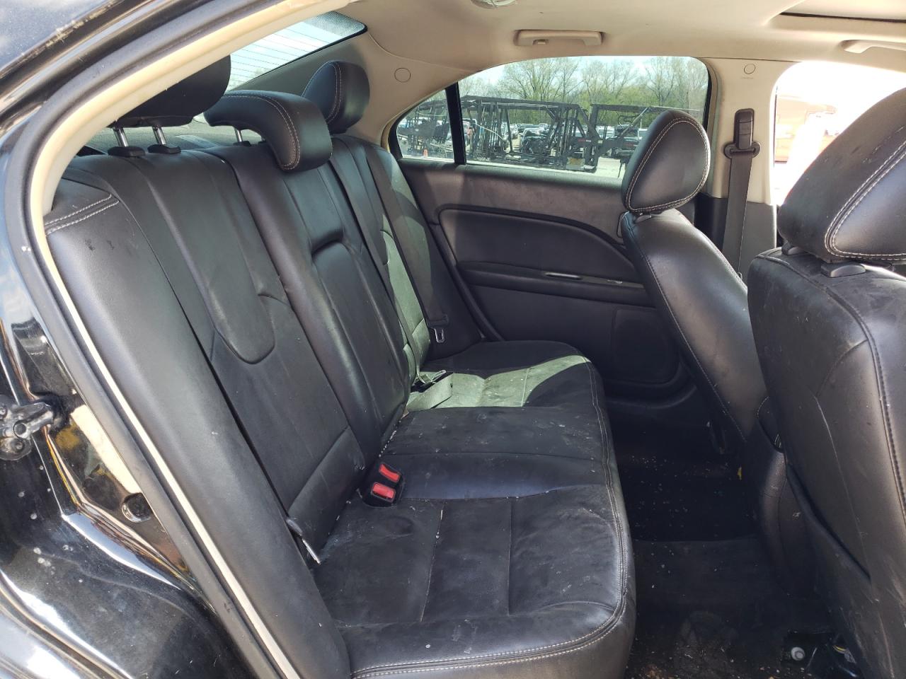 Photo 6 from auction – 2011 FORD FUSION SEL with VIN 3FAHP0JG6BR148530