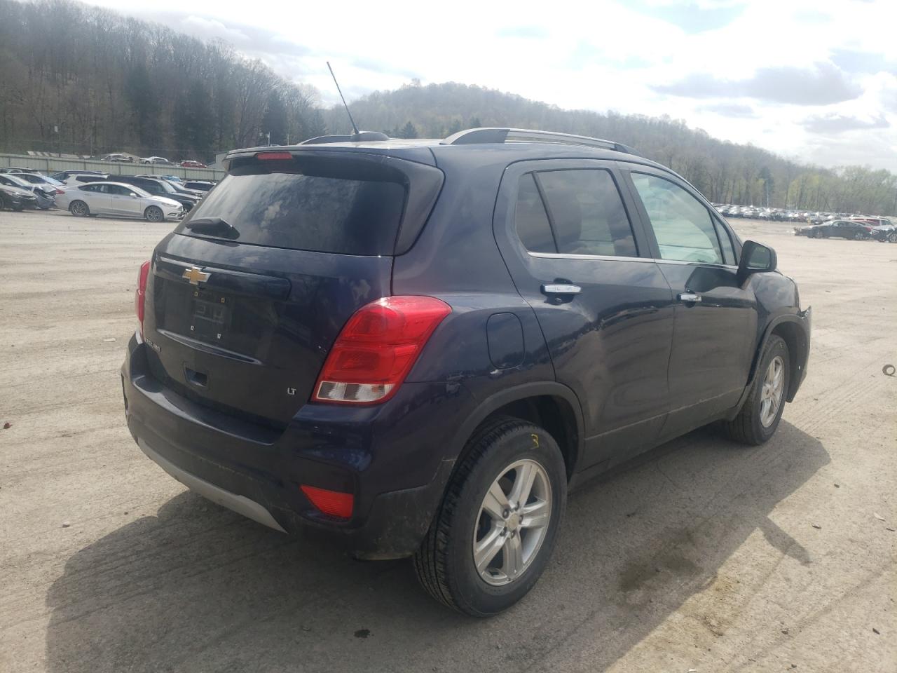 Photo 4 from auction – 2018 CHEVROLET TRAX 1LT with VIN 3GNCJPSB0JL261206