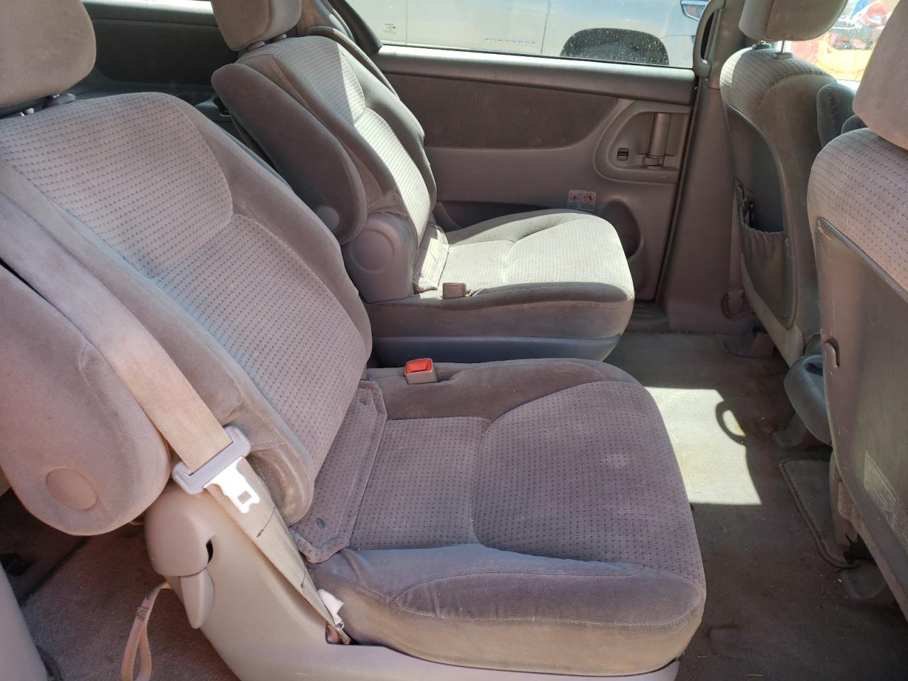 Photo 6 from auction – 2006 TOYOTA SIENNA CE with VIN 5TDZA23C96S521522