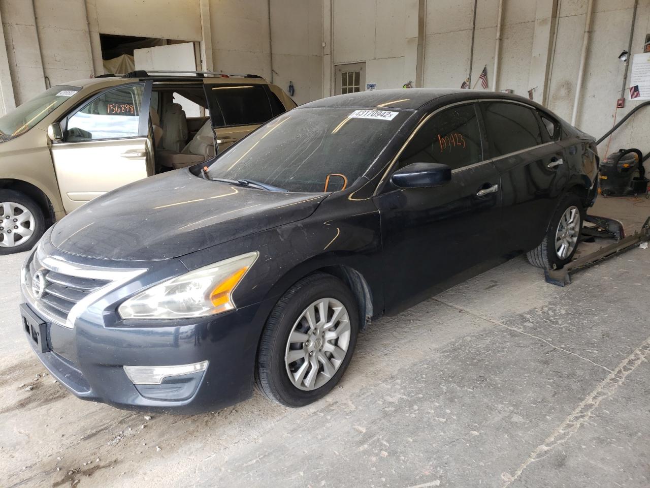 Photo 2 from auction – 2013 NISSAN ALTIMA 2.5 with VIN 1N4AL3AP4DC112609