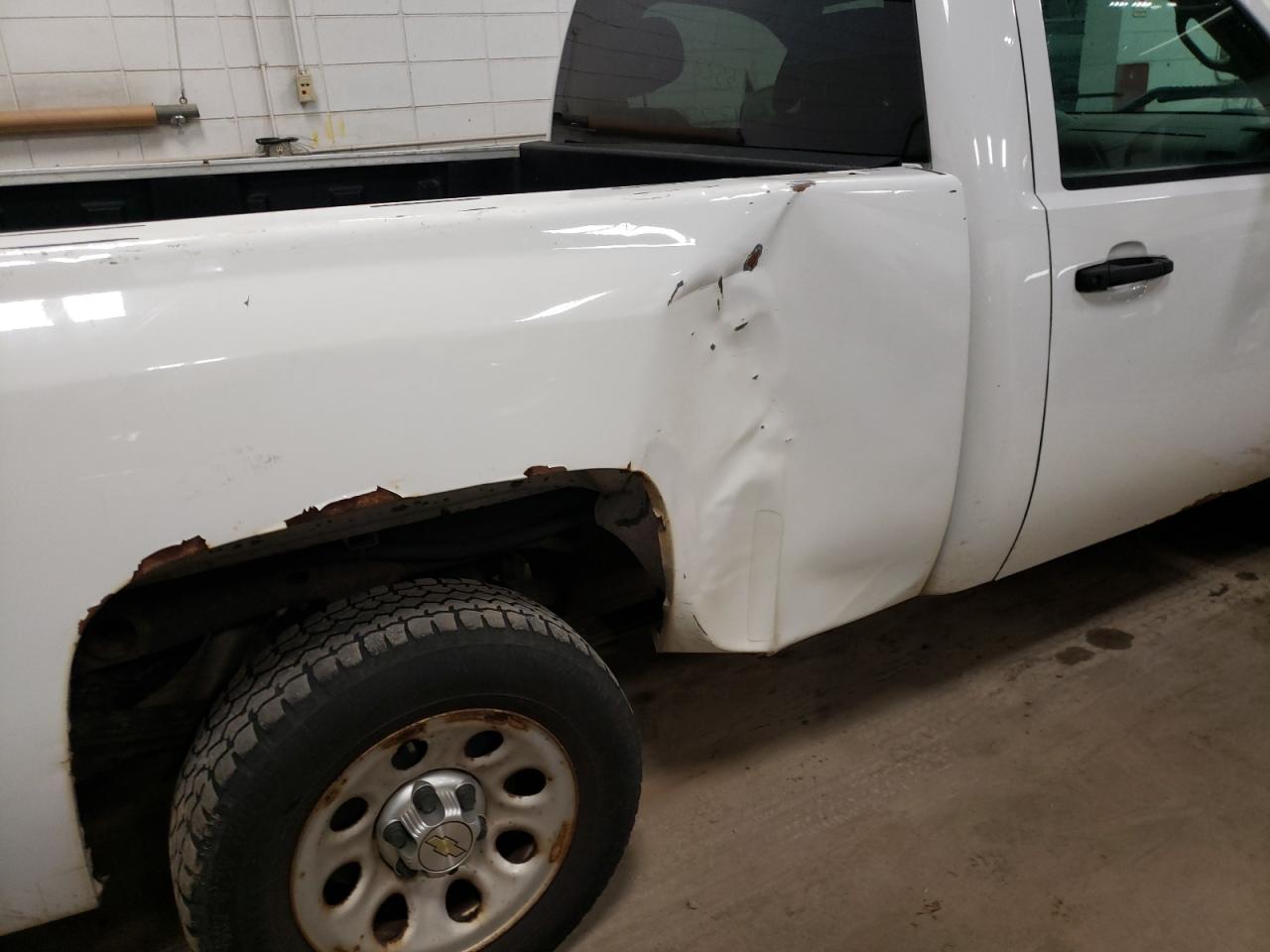 Photo 9 from auction – 2013 CHEVROLET SILVERADO with VIN 1GCNCPEX5DZ366212