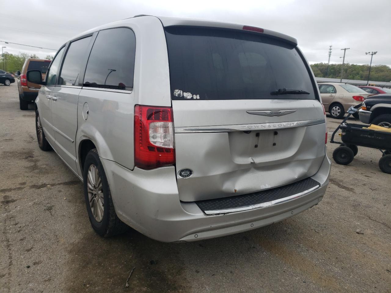 Photo 3 from auction – 2011 CHRYSLER TOWN & COU with VIN 2A4RR8DG3BR766374