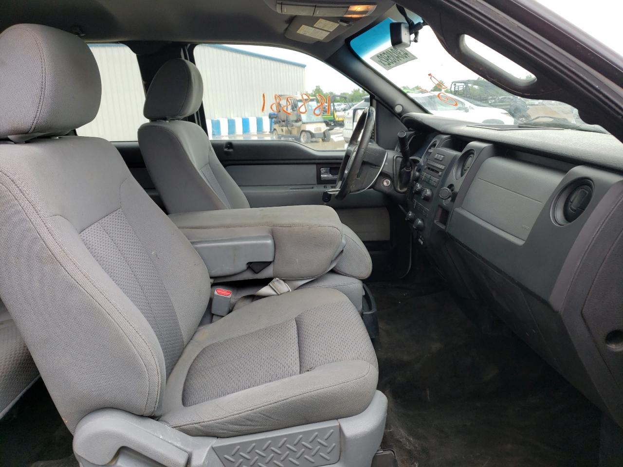 Photo 5 from auction – 2013 FORD F150 SUPER with VIN 1FTFX1CF6DKD97462