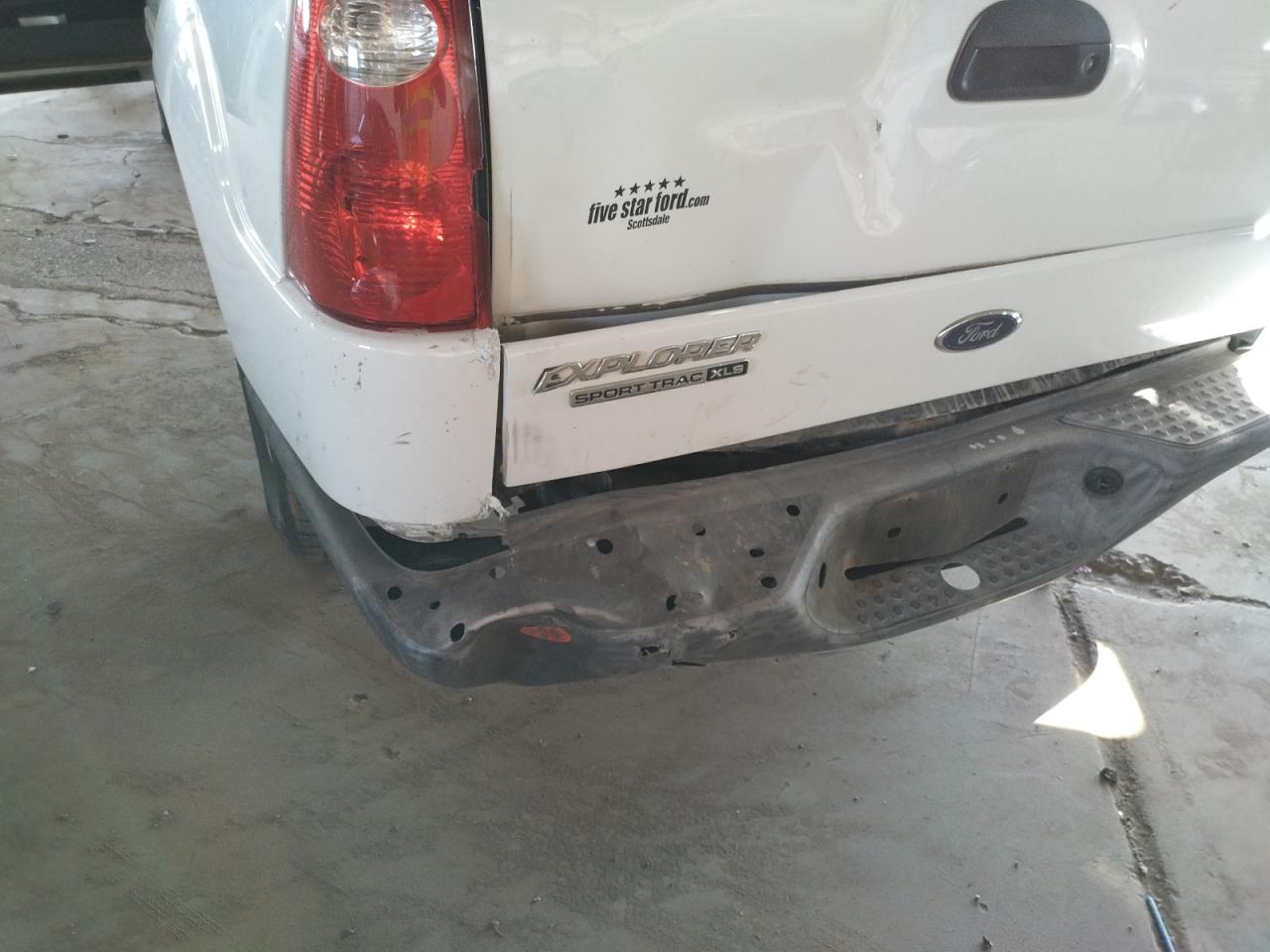 Photo 9 from auction – 2004 FORD EXPLORER S with VIN 1FMZU67K64UC22607