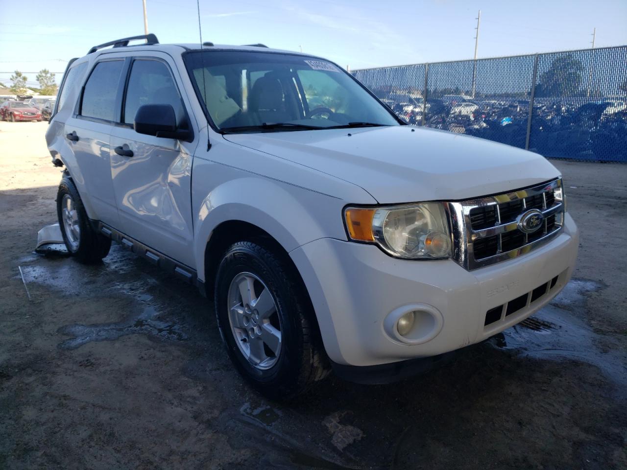 FORD ESCAPE XLT 2010 con VIN 1FMCU0D70AKB89033 - Foto de la subasta