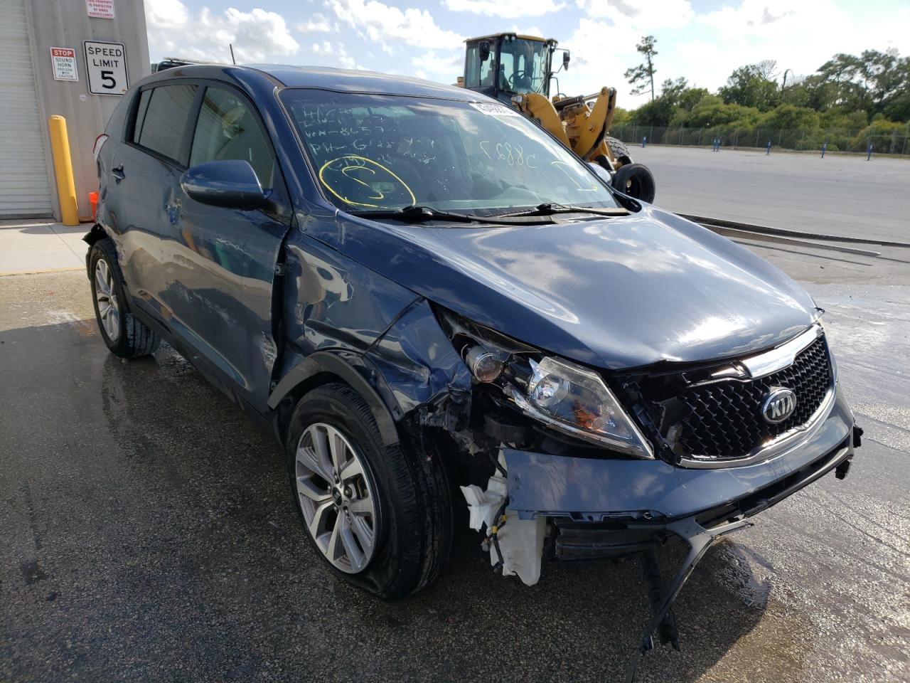 KIA SPORTAGE L 2016 with VIN KNDPB3AC9G7865201 - Photo from auction