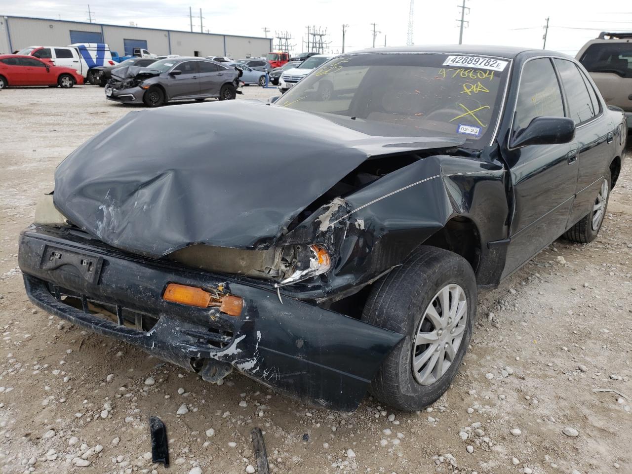 Photo 2 from auction – 1995 TOYOTA CAMRY LE with VIN 4T1SK12E4SU478804