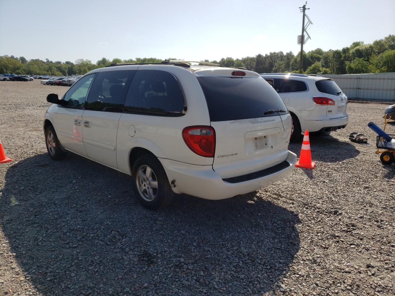 Photo 3 from auction – 2005 DODGE GRAND CARA with VIN 2D4GP44LX5R336230