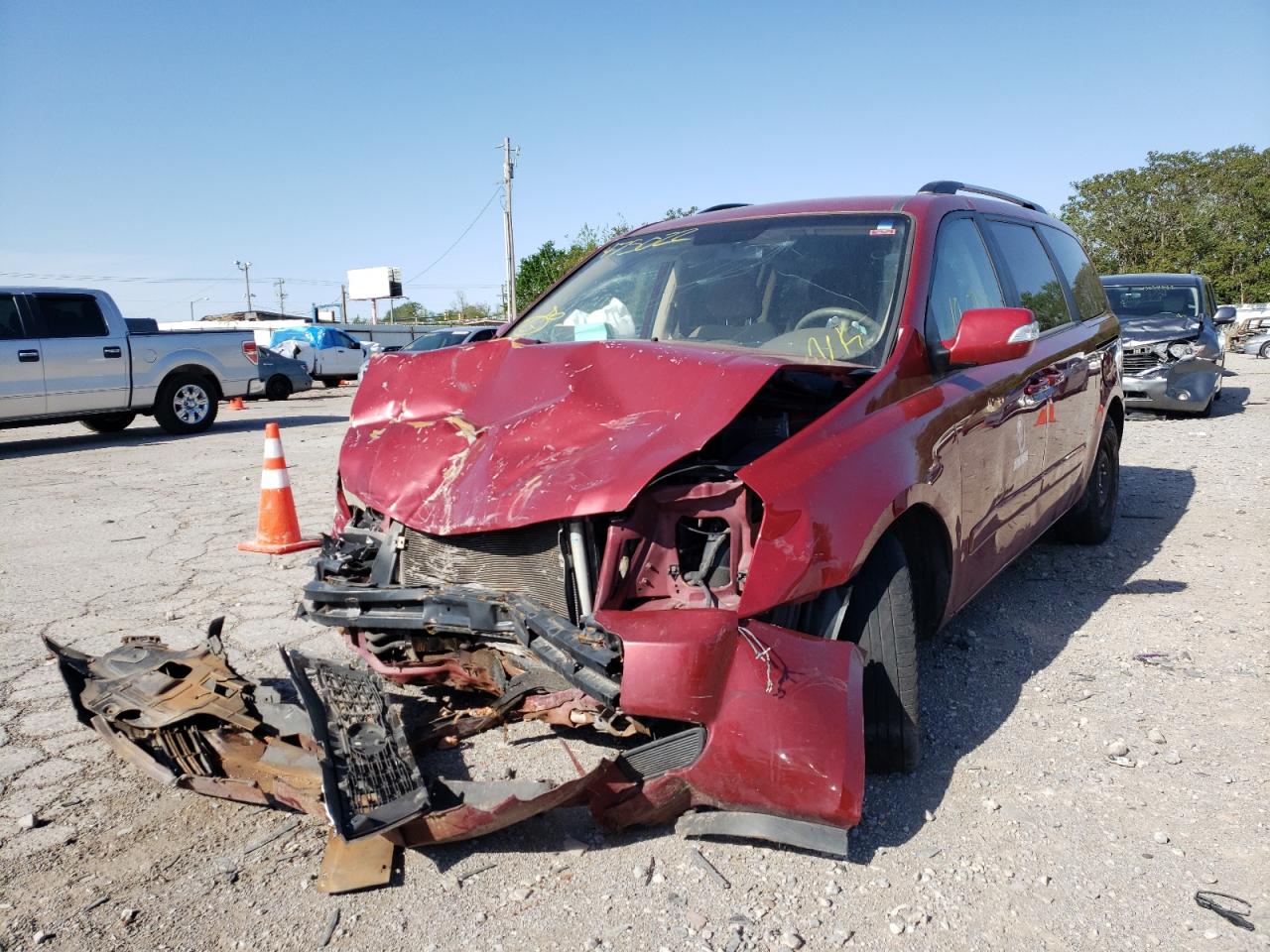 Photo 2 from auction – 2012 KIA SEDONA LX with VIN KNDMG4C76C6475022